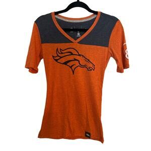 Denver Broncos Manning v-neck fitted tee, Size xs